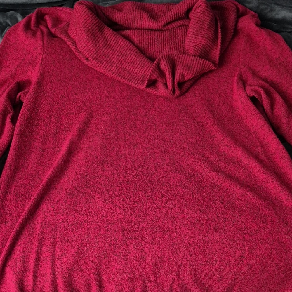 Elegant Red Turtleneck Sweater with Soft Texture